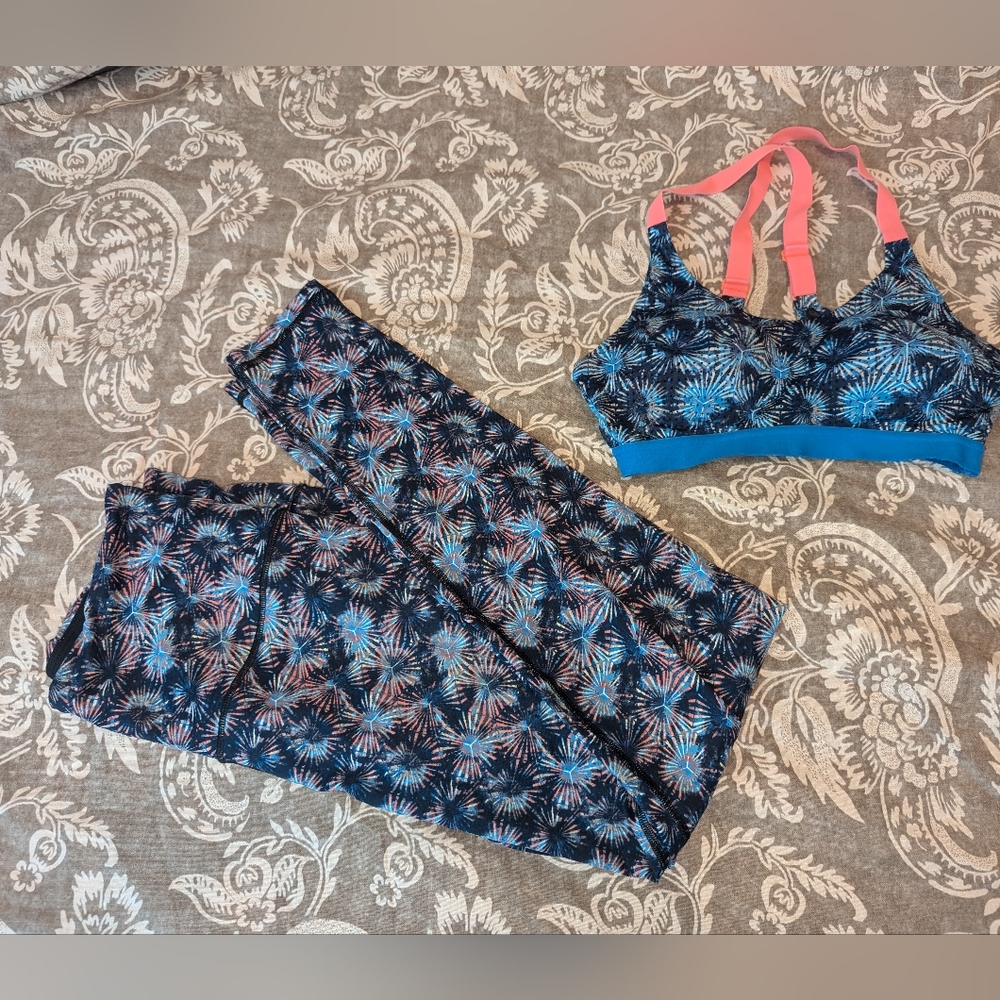 Victoria's Secret Sport Set Bra 32C and Medium Legging